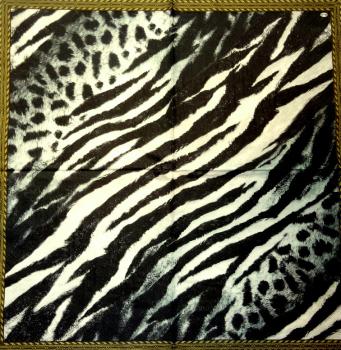 025 Afrikas - 3-lagig (schwarz/weiß) - Maki